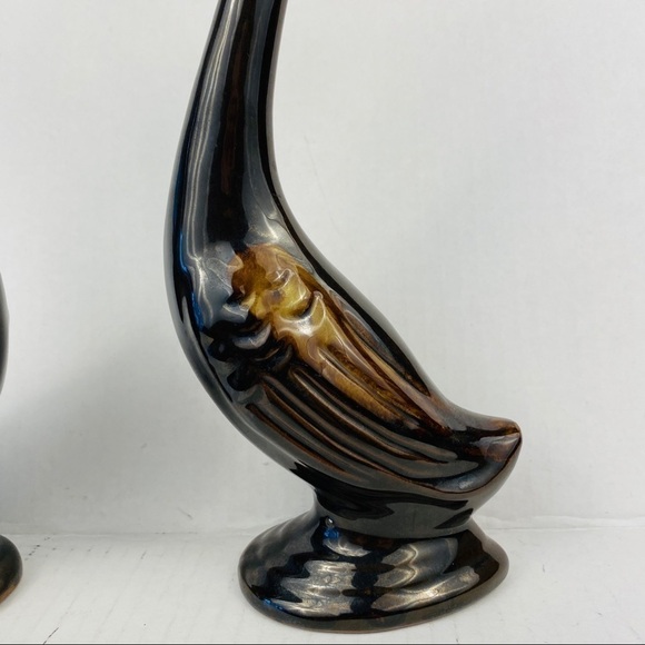 MID-CENTURY Modern ceramic terracotta swans variegated brown glaze set of 2 - Picture 9 of 10